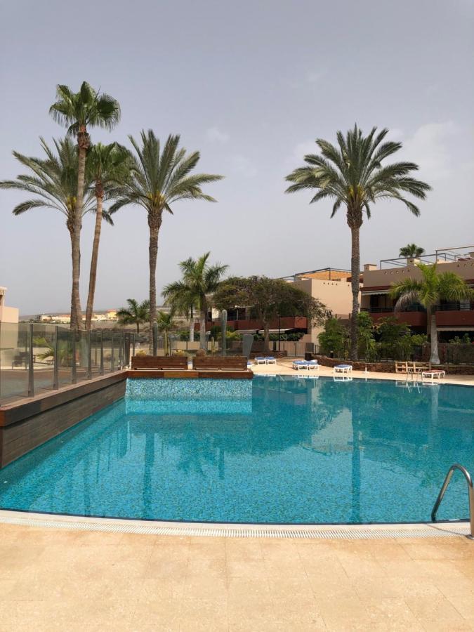 2 Bedroom With Parking, Wifi, Views & Heated Pool Playa Paraiso  Luaran gambar
